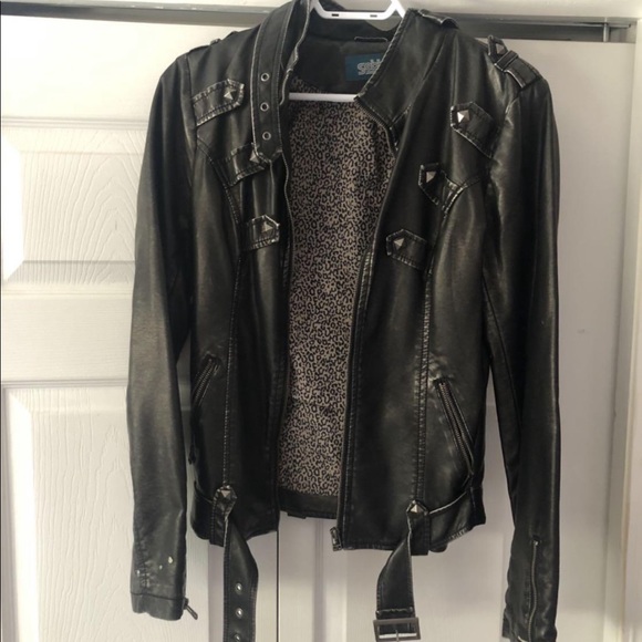 Leather jacket - Picture 2 of 3